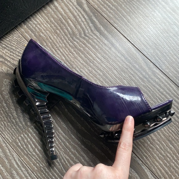 Hades “Ripley” High Heels - Picture 5 of 9